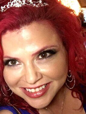 Meet your Posher, Georgia Mallory.